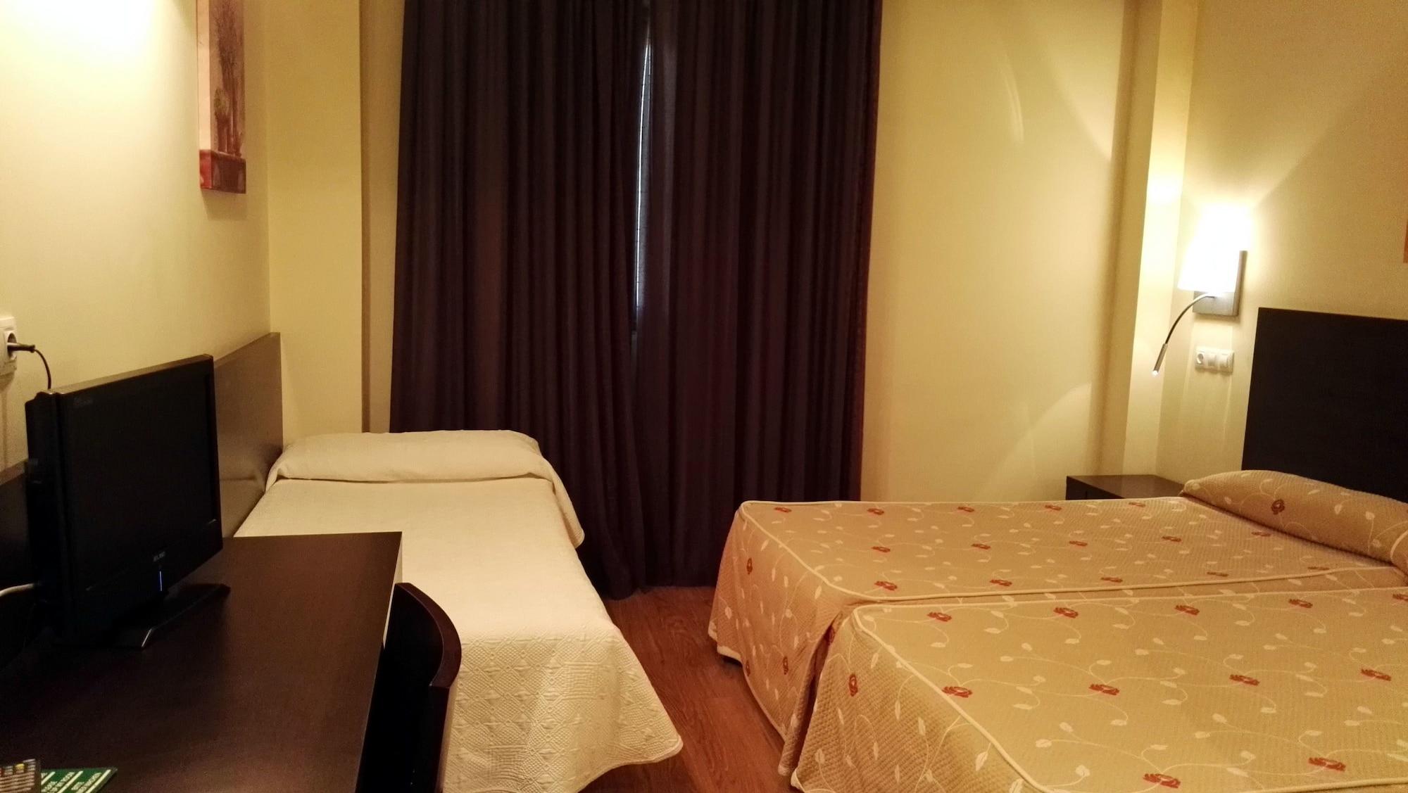 Hotel Tudanca-Aranda II Fuentespina Dış mekan fotoğraf
